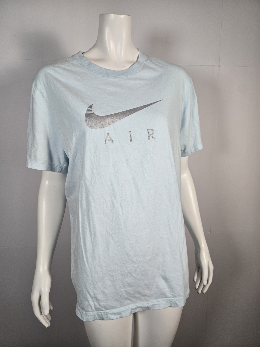 Nike Light Blue Short Sleeve T-Shirt with Silver Swoosh